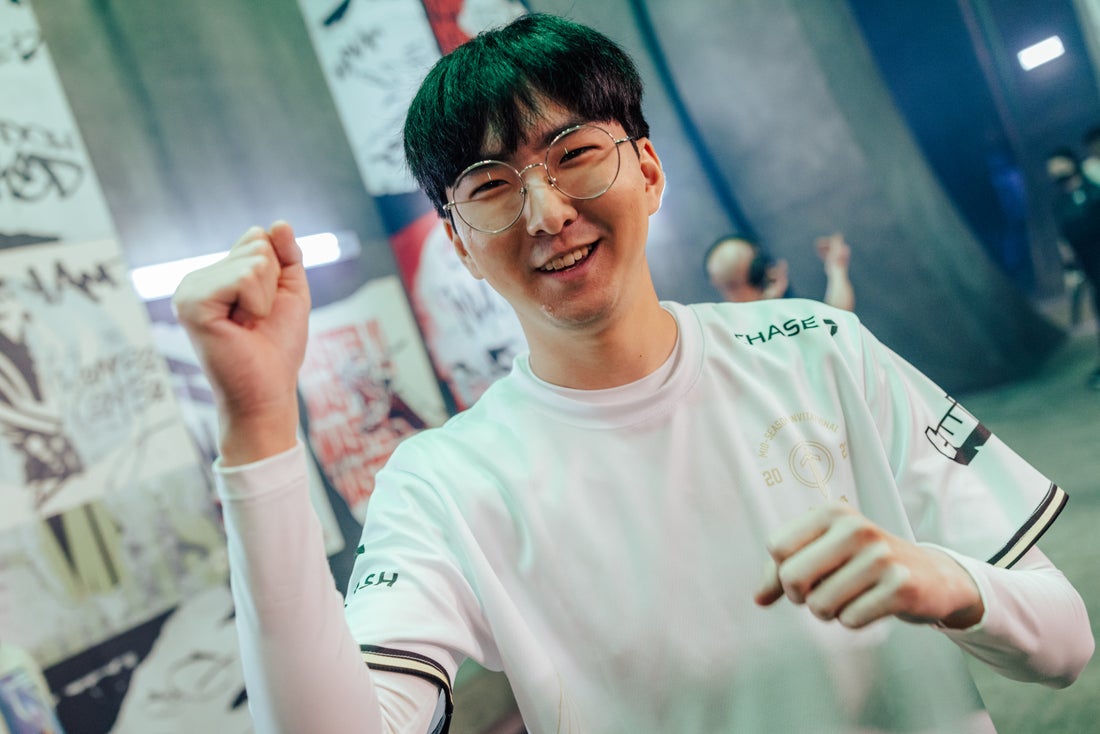 对任何人都 对任何人都