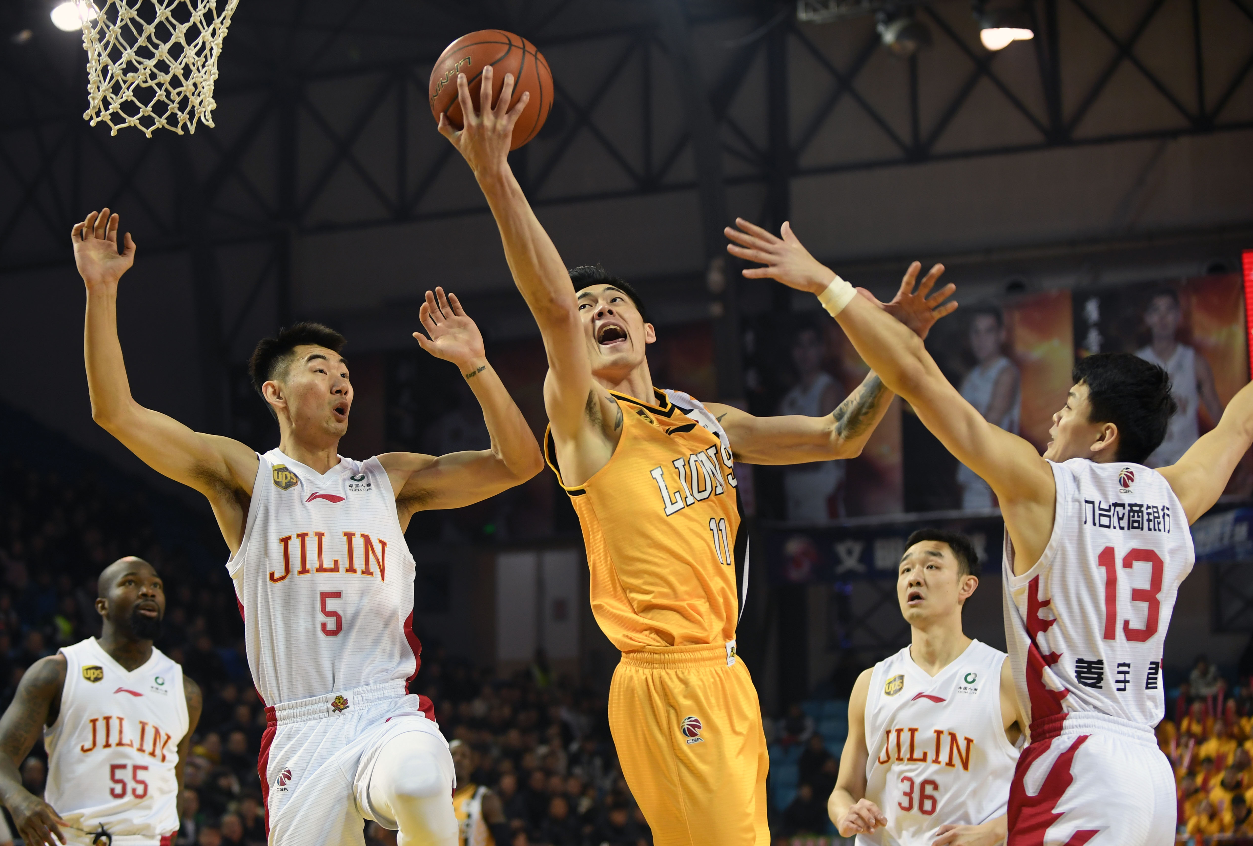 这一黑马人 这一黑马人