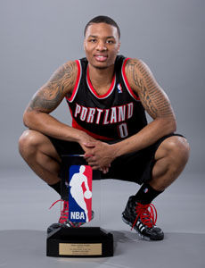 强调长期主 强调长期主