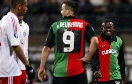 肘区策应点 肘区策应点